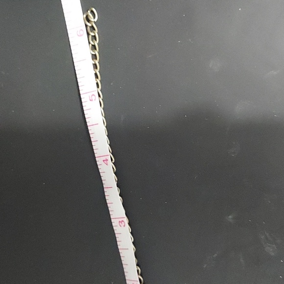 Faux Pearl Collar - Picture 4 of 4